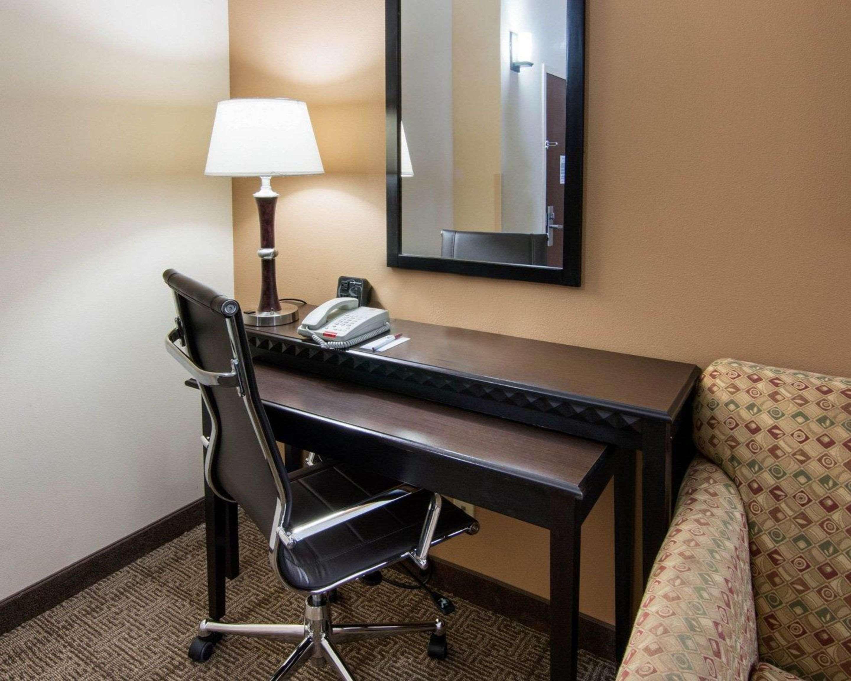 Comfort West I-20 Hotel